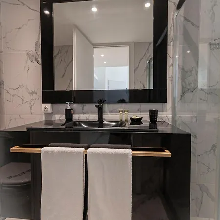 4 Elemental Living - Halkidiki شقة
