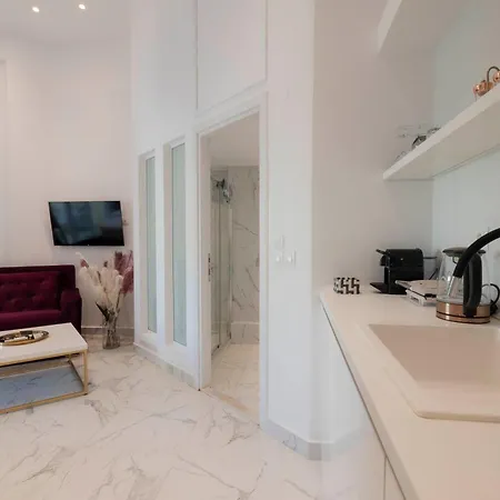 4 Elemental Living - Halkidiki شقة