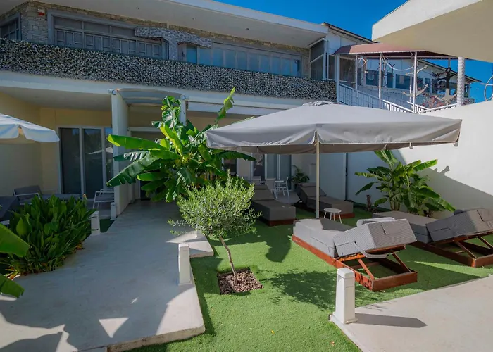 4 Elemental Living - Halkidiki * Неа-Муданья